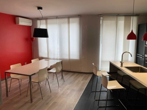 Дава се под наем Тристаен апартамент в София, Бояна - 100 кв.м за 816 € - Снимка #1