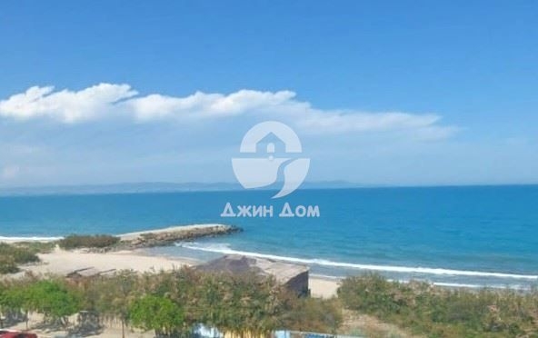 Тристаен апартамент в Поморие - 96 кв.м за 1020 €/кв.м - Снимка #1