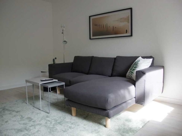 Дава се под наем Двустаен апартамент в София, Овча купел - 78 кв.м за 398.82 € - Снимка #1