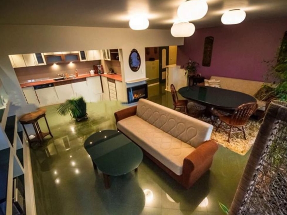 Дава се под наем Тристаен апартамент в София, Витоша - 130 кв.м за 850 € - Снимка #1