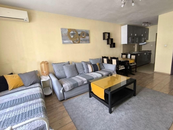 Дава се под наем Двустаен апартамент в Варна, Левски - 70 кв.м за 613 € - Снимка #1