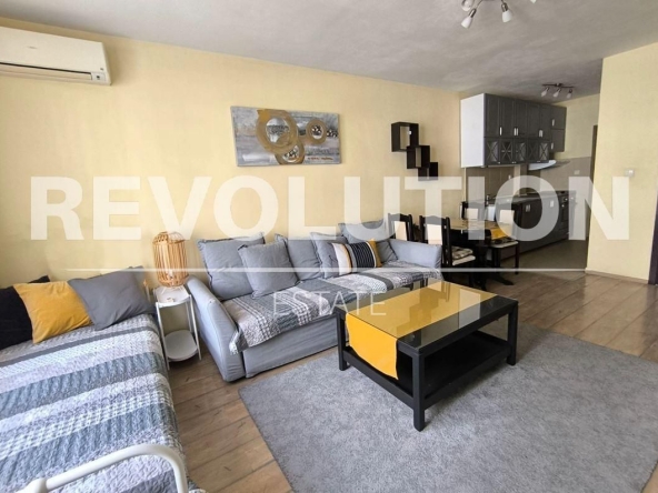 Дава се под наем Двустаен апартамент в Варна, Левски - 70 кв.м за 550 € - Снимка #1