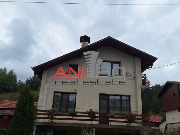 Къща в с. Маджаре, Област София-област - 240 кв.м за 1055 €/кв.м - Снимка #1