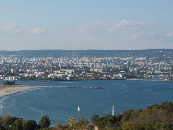 Парцел в Варна, Гръцка махала - 1094 кв.м за 61 €/кв.м - Снимка #1