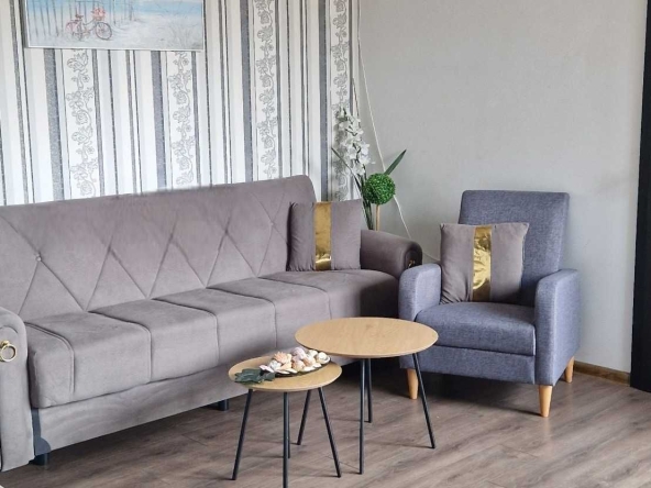 Дава се под наем Двустаен апартамент в София, Лозенец - 60 кв.м за 677.79 € - Снимка #1