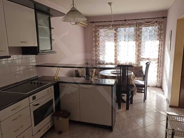 Тристаен апартамент в Пловдив, Кършияка - 104 кв.м за 1683 €/кв.м - Снимка #1