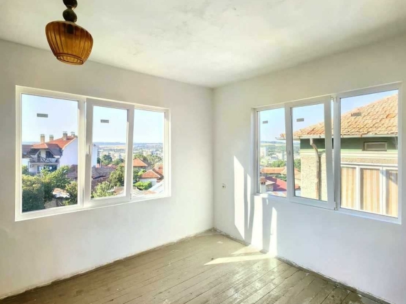 Къща в Разград, Житница - 192 кв.м за 671 €/кв.м - Снимка #1