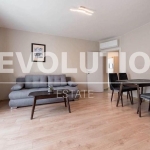 Дава се под наем Двустаен апартамент в Варна, Гръцка махала - 60 кв.м за 847.62 € - Снимка #1