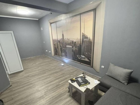 Дава се под наем Магазин в Пловдив, Център - 31 кв.м за 306 € - Снимка #1