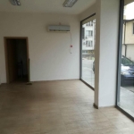 Дава се под наем Магазин в Бургас, Меден рудник - зона А - 45 кв.м за 255 € - Снимка #1