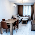 Дава се под наем Двустаен апартамент в Пловдив, Кючук Париж - 54 кв.м за 408 € - Снимка #1