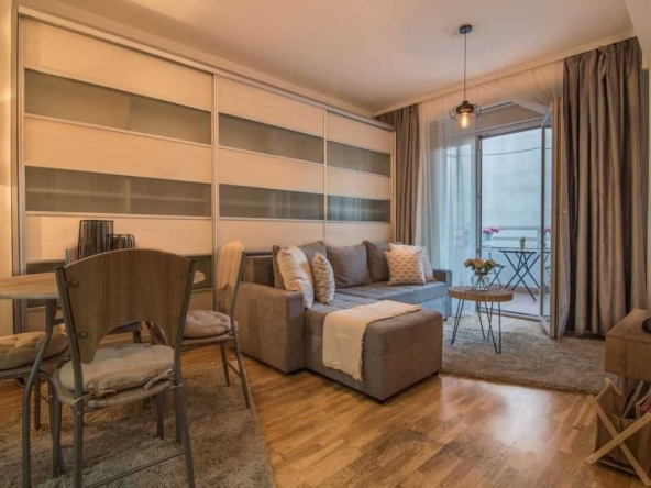 Дава се под наем Тристаен апартамент в Пловдив, Каменица 2 - 82 кв.м за 387.6 € - Снимка #1