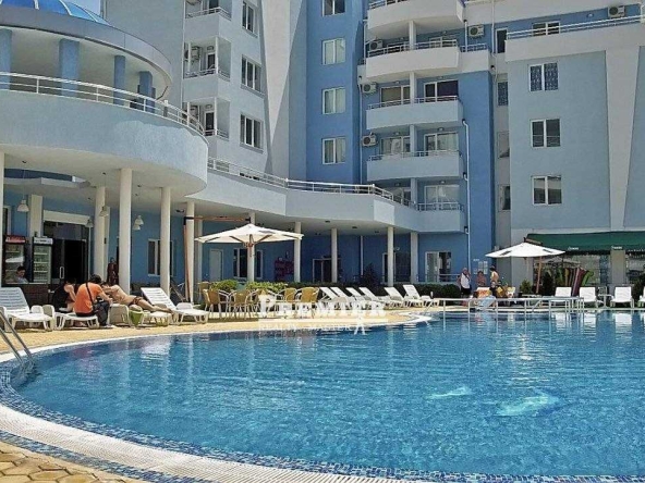 Двустаен апартамент в Бургас, Акациите - 59 кв.м за 1185 €/кв.м - Снимка #1