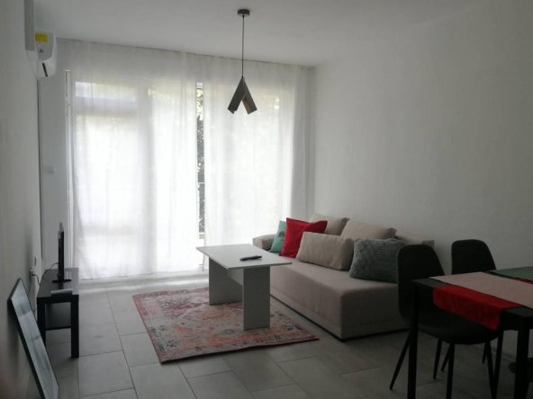 Дава се под наем Двустаен апартамент в Бургас, Сарафово - 60 кв.м за 408 € - Снимка #1