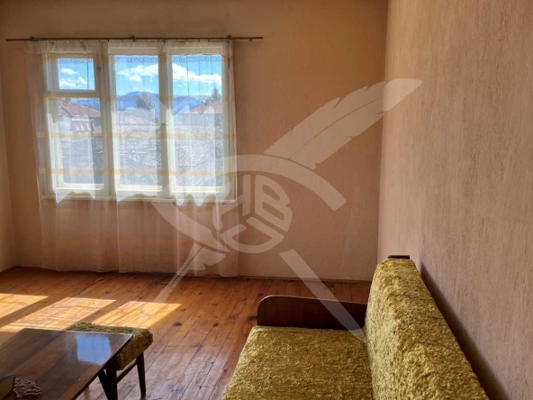 Етаж от къща в с. Крумово, Област Пловдив - 60 кв.м за 680 €/кв.м - Снимка #1