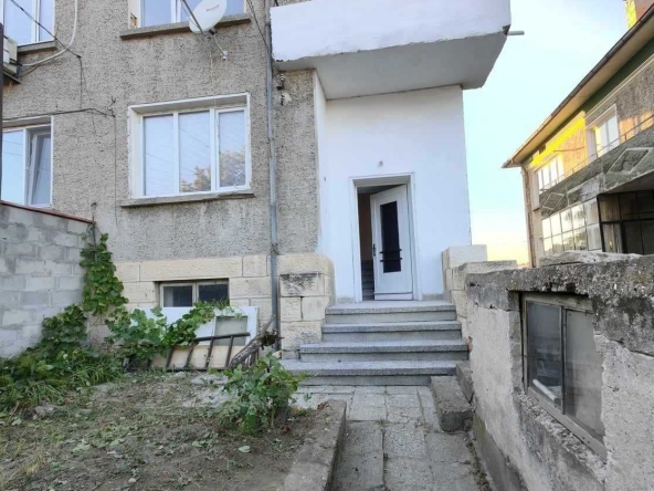 Къща в Разград, Център - 192 кв.м за 651 €/кв.м - Снимка #1