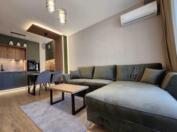 Дава се под наем Двустаен апартамент в Пловдив, Остромила - 64 кв.м за 473.79 € - Снимка #1