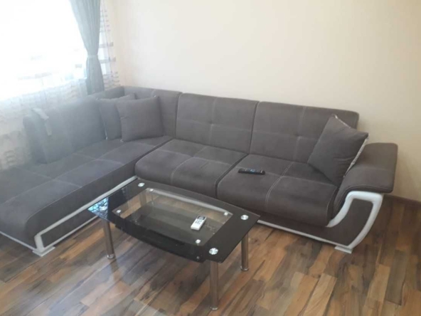 Дава се под наем Двустаен апартамент в Пловдив, Гагарин - 65 кв.м за 298.86 € - Снимка #1