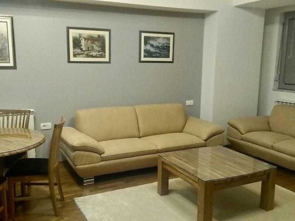 Дава се под наем Двустаен апартамент в Бургас, Лазур - 57 кв.м за 204 € - Снимка #1