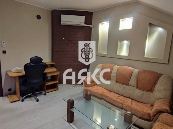 Тристаен апартамент в София, Изток - 70 кв.м за 3429 €/кв.м - Снимка #1