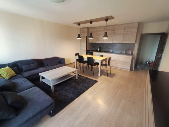 Дава се под наем Тристаен апартамент в София, Надежда 2 - 114 кв.м за 799 € - Снимка #1