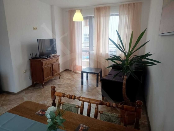 Дава се под наем Тристаен апартамент в Варна, Общината - 88 кв.м за 648.21 € - Снимка #1