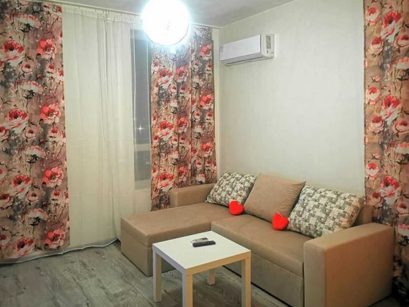 Дава се под наем Двустаен апартамент в София, Левски Г - 70 кв.м за 373.83 € - Снимка #1