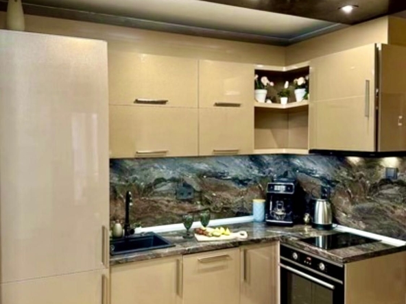 Дава се под наем Двустаен апартамент в София, Витоша - 50 кв.м за 747.66 € - Снимка #1