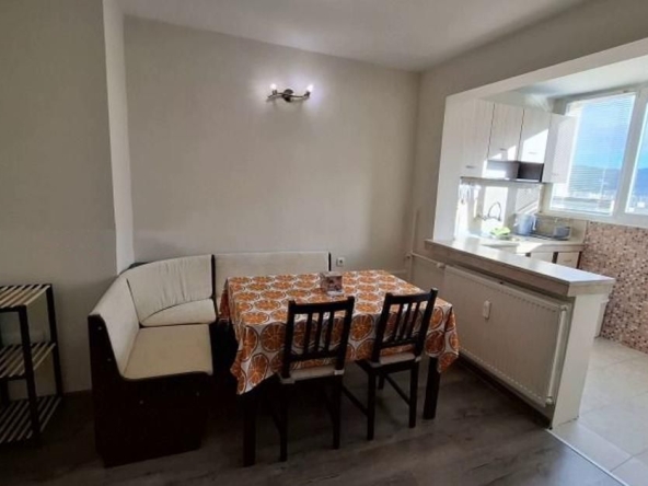 Дава се под наем Тристаен апартамент в София, Дружба 2 - 85 кв.м за 665 € - Снимка #1