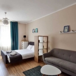 Дава се под наем Тристаен апартамент в Бургас, Лазур - 110 кв.м за 372.3 € - Снимка #1