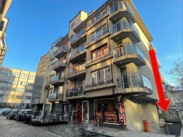 Дава се под наем Гараж / Паркомясто в София, Център - 28 кв.м за 171.36 € - Снимка #1