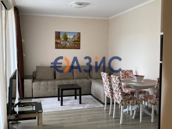 Двустаен апартамент в к.к. Слънчев бряг - 72 кв.м за 1400 €/кв.м - Снимка #1
