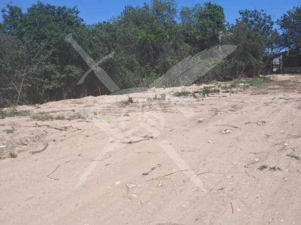 Парцел в к.к. Златни пясъци - 812 кв.м за 74 €/кв.м - Снимка #1