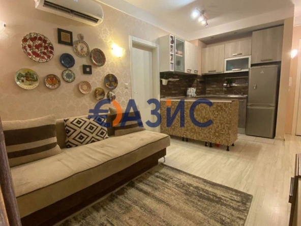 Тристаен апартамент в к.к. Слънчев бряг - 70 кв.м за 1286 €/кв.м - Снимка #1