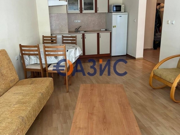 Двустаен апартамент в к.к. Елените - 77 кв.м за 923 €/кв.м - Снимка #1