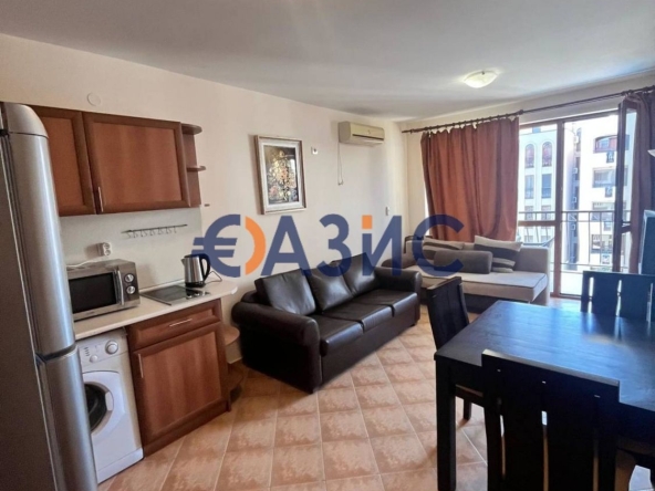 Двустаен апартамент в к.к. Слънчев бряг - 60 кв.м за 1600 €/кв.м - Снимка #1