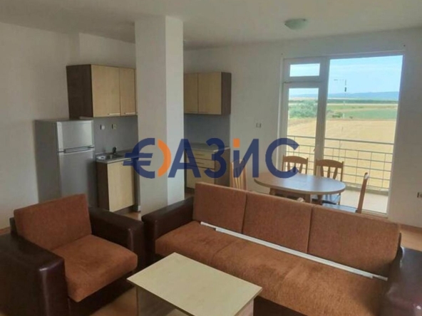 Двустаен апартамент в к.к. Слънчев бряг - 72 кв.м за 653 €/кв.м - Снимка #1