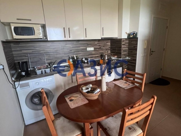 Двустаен апартамент в к.к. Слънчев бряг - 58 кв.м за 1182 €/кв.м - Снимка #1