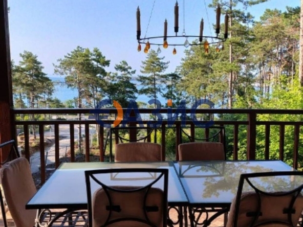 Тристаен апартамент в Созопол - 117 кв.м за 1368 €/кв.м - Снимка #1