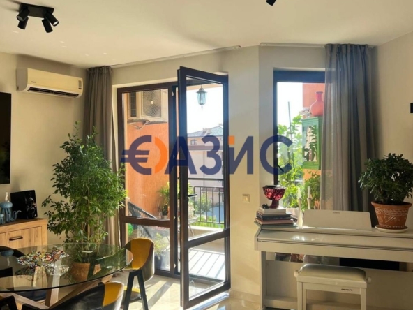 Двустаен апартамент в Свети Влас - 56 кв.м за 2384 €/кв.м - Снимка #1
