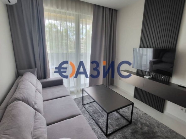Двустаен апартамент в к.к. Слънчев бряг - 50 кв.м за 2340 €/кв.м - Снимка #1