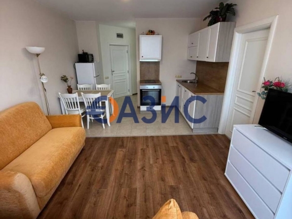 Двустаен апартамент в к.к. Слънчев бряг - 62 кв.м за 782 €/кв.м - Снимка #1