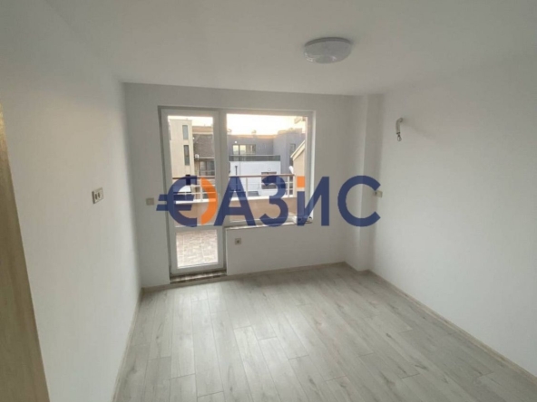 Двустаен апартамент в Поморие - 77 кв.м за 795 €/кв.м - Снимка #1