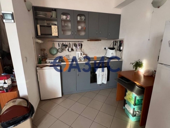 Двустаен апартамент в к.к. Слънчев бряг - 68 кв.м за 672 €/кв.м - Снимка #1