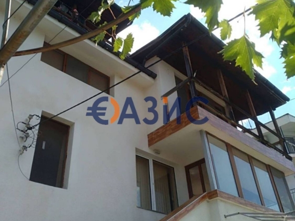 Къща в с. Кошарица, Област Бургас - 357 кв.м за 457 €/кв.м - Снимка #1