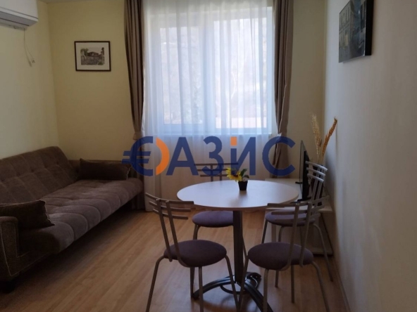 Тристаен апартамент в к.к. Слънчев бряг - 78 кв.м за 850 €/кв.м - Снимка #1