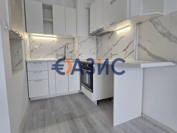 Двустаен апартамент в к.к. Слънчев бряг - 80 кв.м за 555 €/кв.м - Снимка #1