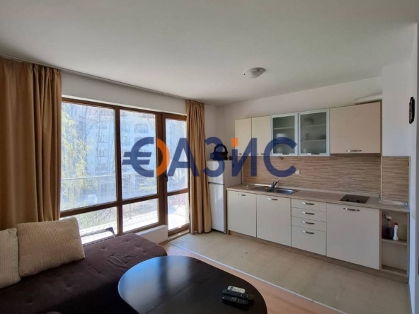 Двустаен апартамент в к.к. Слънчев бряг - 63 кв.м за 721 €/кв.м - Снимка #1