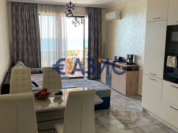 Тристаен апартамент в Несебър - 115 кв.м за 2084 €/кв.м - Снимка #1