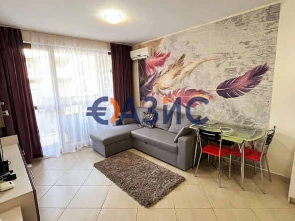 Двустаен апартамент в к.к. Слънчев бряг - 56 кв.м за 1016 €/кв.м - Снимка #1